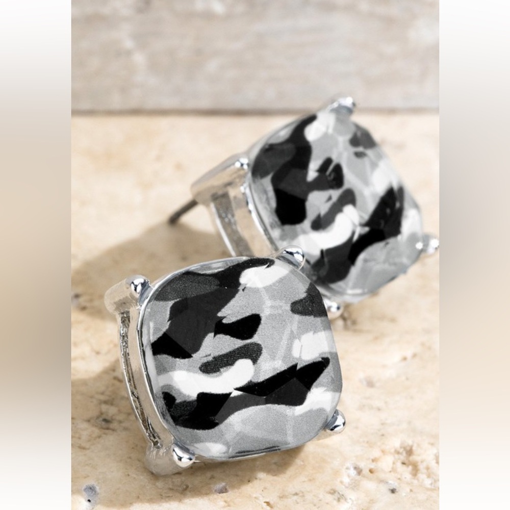 Silver-Tone Black & Gray Camouflage Cushion Stud Earrings